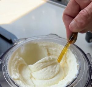 פרוזן יוגורט עזים ביתי